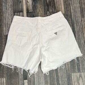 🔥 GUESS LOS ANGELES White Factory Cut-off Denim Jean Shorts Women Size 29 - EUC